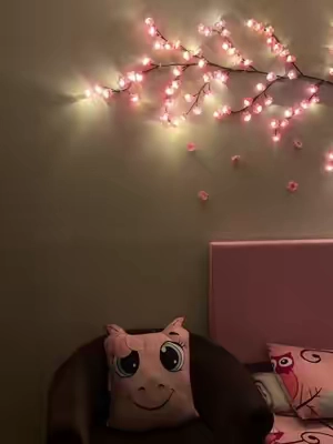 Simplemente hermoso 🥹🪷 a mi hija le encantó demasiado #flores #floresled #flawers #decoracion #cherryblossomlights #cheeryblossom #led #bedroomcheck #ambientlight #f #foryou #foryoupage #fy #fypage #tiktok #tiktokshop 