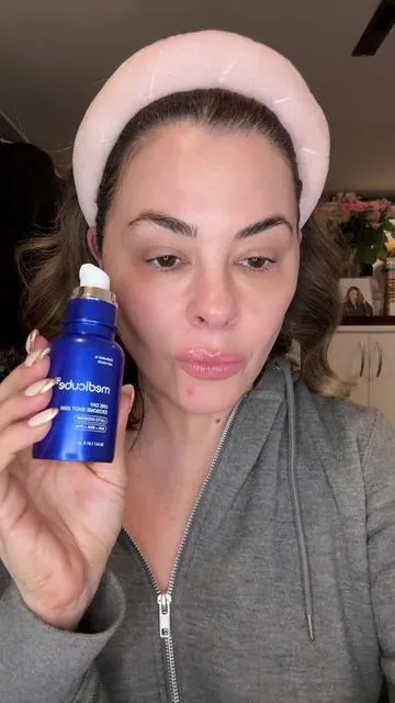 The viral microneedling serum #tiktokshop #makeupover40 #skincareover40 #microneedling #antiaging #skincare #skintok #over40 #matureskin #viraltok #viraltiktok 