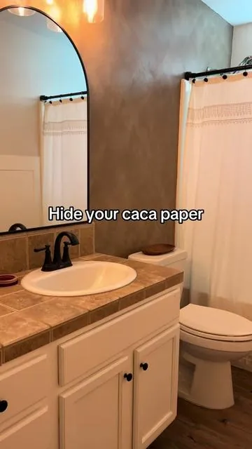 Dont expose your caca paper 😩 do yourself a favor & get this beautiful trash can🫶🏻 #viraltrashcan #motionsensortrashcan #bathroom #tiktokshop #touchlesstrashcan #smarttrash #bathroomupgrade 