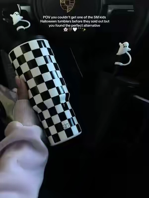 Such a cute alternative 🤍🖤✨  @Simple Modern #spooky #halloweencup #40oz #simplemodern #spookyseason #spookytok #battumbler #ghosttumbler 