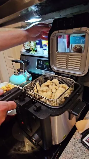 Great product! Click orange cart for deals! #cooking #fryer #foryoupage #basket #kitchengadgets  #cookinghacks #cookware #viral