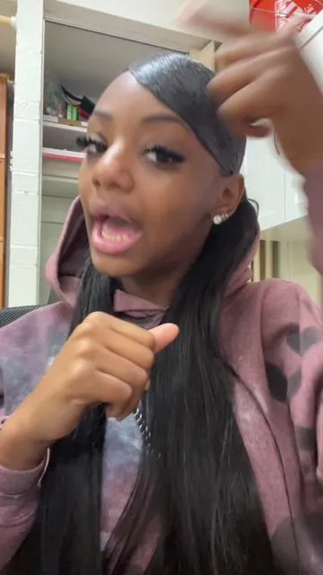 a have yo edges STUCK ALL DAY , NO LIE 💯