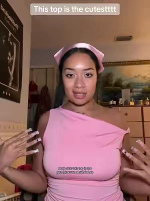 This top goes with EVERYTHING 🤌🏾 #blackgirltok #BlackTikTok #falltops #cutetops #cutetop #topsforwomen 