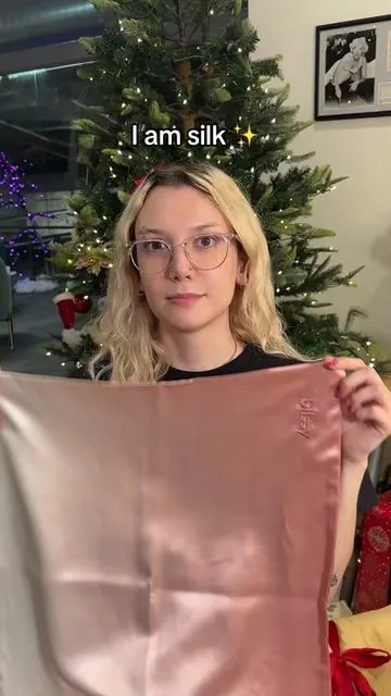 Silk pillowcases have a luxury feel AND are hypoallergenic, breathable, and temperature regulating. It’s time to make the switch! ✨ #blissybrand #silkpillowcase #relatable #wearenotthesameperson 