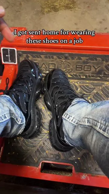 These are my favorite work shoes #safety #shoes #steeltoe #kevlar #slipproof 