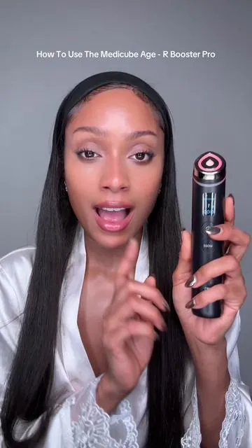 This is How To Use The Medicube Age R Booster Pro Device! #medicube #medicubeboosterpro #medicubeagerboosterpro #skincare #skincareroutine #glassskin #winterarc 