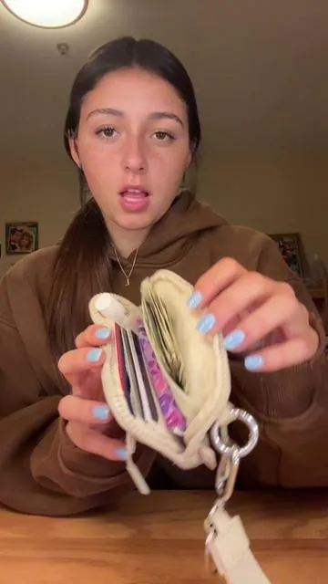 Tag someone who needs this 👀 #wallet #ttshop #deals #tiktokshopblackfriday #tiktokshopcybermonday 