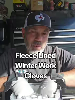 Winter Work Gloves. Water Proof and Fleece Lined. Touchscreen Friendly. @toolant #waterproofgloves #wintergloves #workgloves #bluecollar #hardwork #winterwork #toolant #deliverydriver #giftideasforhim 