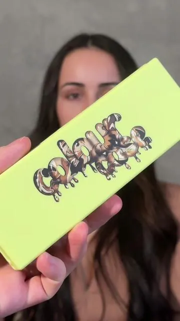 Full face tutorial using the #ColourCase. I don’t know what I would do without this in my kit. 👏🏼🤎#promakeupartist #prokit #boomkackmua #madebymitchell #musthave #honestreview #makeuptutorial #houstonmua #houstonmakeupartist 