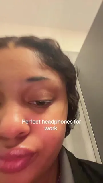 These through my whole shift and they are discreet and loud asl only $20 #fyp #headphonesforwork #headphones 