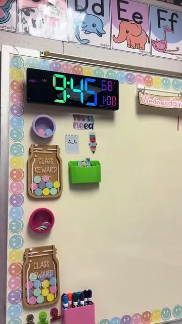 Classroom DIGITAL clock #teachersoftiktok #classroomclock #ledcolorchangingclock #ecozyclock #classroomsetup #classroommusthaves #secondgradeteacher #tiktokshop #tiktokshopfinds #fypシ #foryou #CapCut 