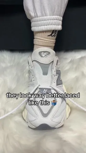 Once I got mines I swear everybody in my school started wearing them 🤦🏽‍♂️ #fyp #viral #tiktok #fyppppppppppppppp #Christmas2024#girlfriendchristmasgifts #TikTokShop #typ #NewBalance #blackfriday #tiktokshopfinds #sneakershopping #newbalance9060#boyfriendchristmasgifts#sneakers #newbalance #newbalance9060