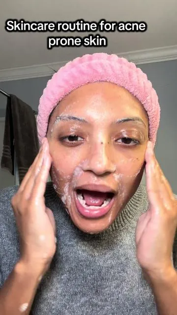 I’ve been using this brand for years!! I’m so happy they’re now on tiktok @DRMTLGY #creatorsearchinsights #skincareforacneproneskin #acneskincare #acnecleanser 