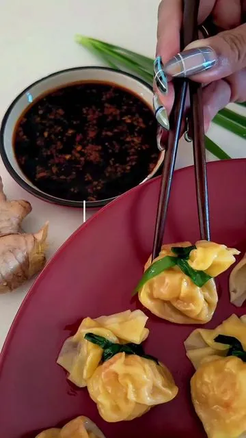 Our favorite way to celebrate is through community and sharing recipes 🥟These Moneybag Wontons are the perfect addition to your Lunar New Year celebration ✨ 🧧 Recipe on our website! Made using our 5 Quart Rice Cooker