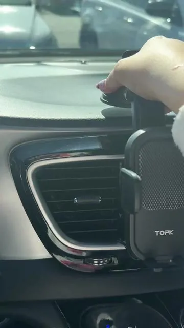 I’ve paid twice as much for phone mounts that don’t work as good, if you need something that sticks and does not block your view – this is my car phone mount recommendation, if you need a car phone holder check this one out  🙌🏻 #ttsdelightnow #seasonalgems #tiktokshopcreatorpicks #phonemount 