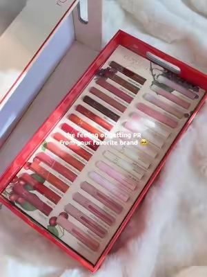 Every girl's favorite lip tint. 🍓🍇🍒🍊 @Rom&nd US #juicylastingtint #liptint #romand #koreanliptint #TikTokShopJumpstartSale #TikTokShopLoveAtFirstFind 