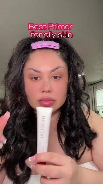 10/10 recommend #BestPrimerForOilySkin #OilySkinPrimer #oilyskinmakeup #BestPrimer #oilsucker #onesizebeauty #creatorsearchinsights @ONE SIZE BEAUTY #tiktokmademebuyit  #fyp #TiktokShopCreatorPicks  #TiktokShopLoveAtFirstFind 