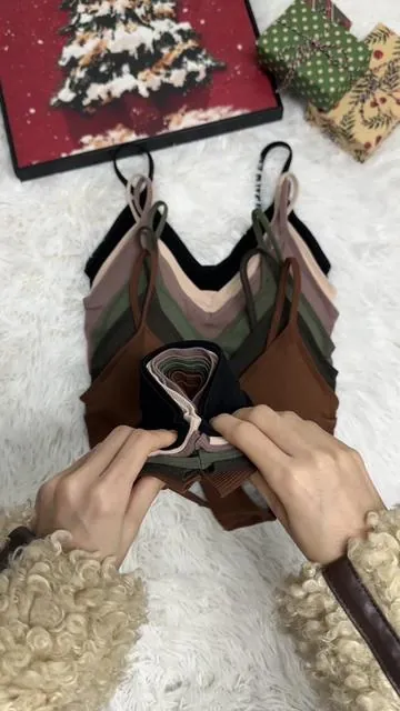 So cute and comfy!!💗#comfy #falloutfits #spotlightfinds #fyp #backless #bra #tiktokshopholidayhaul #comfort#tiktokshoplastchance#fyp #tiktokmademebuyit#tiktokshopnewyearnewaura #girls #sports #sportswear