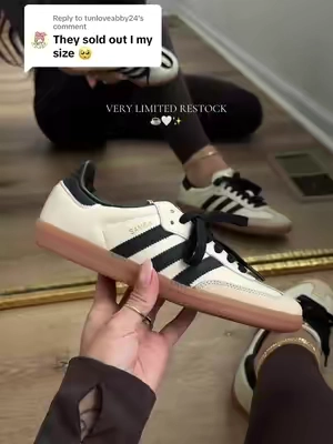 Replying to @tunloveabby24 #sambas #adidassamba 