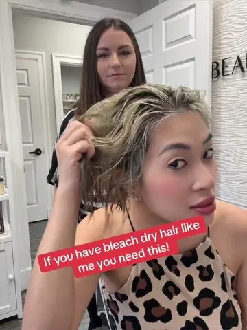 If you have bleach dry hair like me you need this color wow leave in treatment! #hair #colorwow #colorwowdreamcoat #foryoupage #goviral #hairtransformation #tiktokshoprestock #tiktokshop #TikTokShopCreatorPicks #TikTokShopSpringGlowUp 
