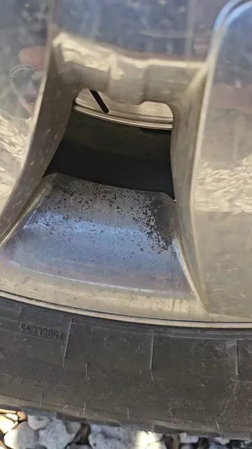 Automotive Wheel Cleaner for Rust And Waterspots @MAD DETAILING #automotivedetailing #cardetailing #wheelcleaner #carwash #automotive 