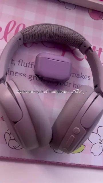 I have another pair in green and I am OBSESSED. The sound quality is amazing 🤩 @JLab #jlabheadphones #jlabheadphones #headphones #bestheadphones #affordableheadphones #music #tiktokshoploveatfirstfind 