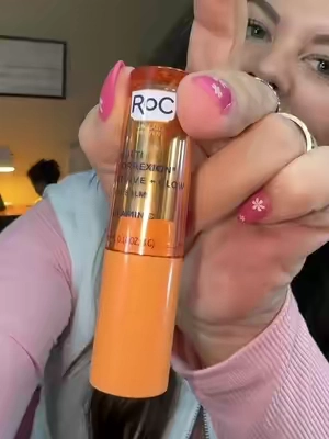 Under eye MUST! 😌 #rocskincare #multicorrexion #eyebags #eyeremedy #undereyes #correctingbalm #reviveandglow #skincarereview #honestreview #always 