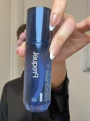 The prequel plumping hydration serum is a real one! #skincare #serum #dryskin #prequel #prequelskincare #skincareroutine #skincarehacks @Prequelskin #springglowup 
