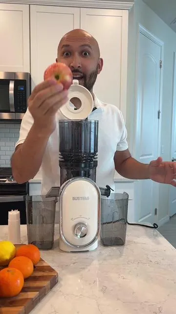 This Cold Press Juicer machine comes with extra wide chute so i don’t need to chop veggies or fruits by @SUSTEAS US #susteas #juicer #slowjuicer #coldpressjuicer #juicermachine #fruitjuice #kitchenessentials #slowjuice #juice 