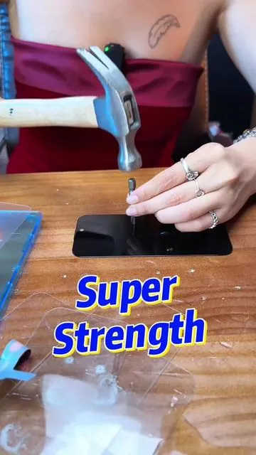 Built for everyday life! Stay worry-free with tough glass that resists cracks, dust, and scratches.#unitedstates #tiktokmademebuyit #screenprotector #MAGICJOHN 
