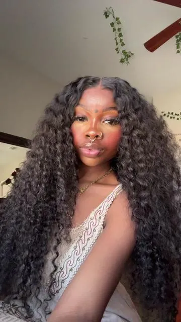 this style is so girlala 🎀✨🩰🧁 26" deep wave from @oqhair love it!! #deepwavewig #curlyhairstyle #curlywig #TikTokShopSpringGlowUp #springtok #oqgluelesswig
