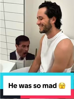 He couldn’t believe his eyes 🤣💀 #bathtoys #bathcrayons #toddlermom #toddlertoys #tiktokshopspringglowup #springtok 