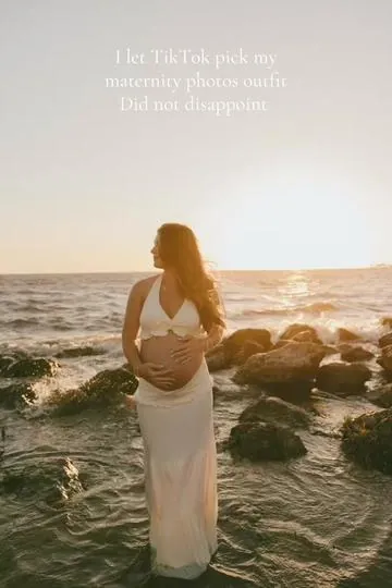 This set ended up being so so perfect. #maternityphotoshoot #maternityphotos #beachphotoshoot 
