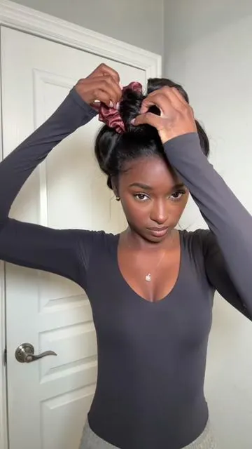 Loved these results, I’m gonna have to try this more often! Inspo: @saintchantell  @oqhairshop #flexirods #bodywavehair 