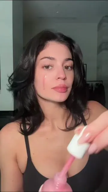 #stitch with @Kylie Jenner the age-r booster pro from Medicube is literally one of the best devices on the market (this coming from a 44 year old esthetician). @medicube @medicube global  @medicube_us #medicube #kyliejenner #kyliejennermedicube #medicubereview #medicuberesults #medicubeagerboosterpro #agerboosterpro #pdrnserum #salmondna #esthetician #nobotox #skincareover40 