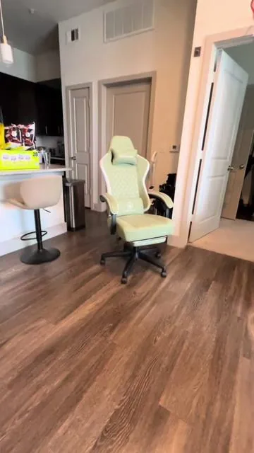 Some things to know before buying this gaming chair by @GTPlayer Shop 🤩🔥💺 #gtplayer #flashsale #dealdiscovery #gtplayer #gamingchair #pcsetup #officechair #cozysetup #tiktokshoprestock #CapCut 