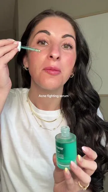 Replying to @Sam Shopaholic This serum doesn’t give acne a chance @medicube  #medicube #medicubeazaleicacid #azelaicacid #acneserum #acneskincare #skincare 