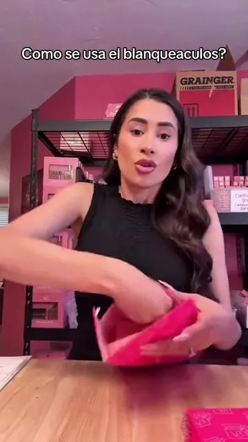 How to use azucar glow #azucarglow #howtouseazucarglow #howtoexfoliate #itatiexplicacomoexfoliar  #itatilopez #CapCut #xybca #fypageシ #fyppppppppppppppppppppppp #fanpage #fyp #viral #fyp #viral #funny #foryou #foryourpage #itati #itatilopez #parati #comousarelblanqueaculos 