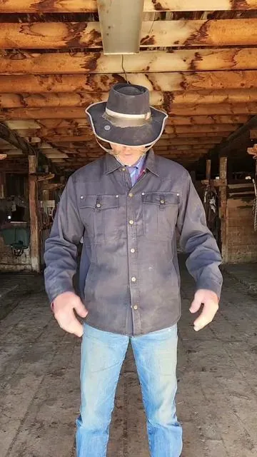 Replying to @scottpetter920  @ocean this is the perfect spring time jacket. light weight and cuts the wind. great jacket for the outdoor enthusiasts for all adventures!! #shacket #jacket #springwear #outdoor #windresistance #waterresistant #springstyle 