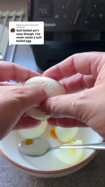 Replying to @Jesus Herrera I didn’t know I needed an egg cooker until I got this. It cooks perfect eggs in minutes — no boiling water, no guessing. Just add water, press a button, and it does the rest. If you eat eggs daily, this will save you so much time. #eggcooker #kitchenhack #breakfasthack #evoloop #kitchenmusthave #tiktokmademebuyit #fyp #easycooking #mealpreptools #healthyeating 