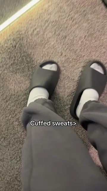 Way better #comfrt #fashion #trending #sweatpants 