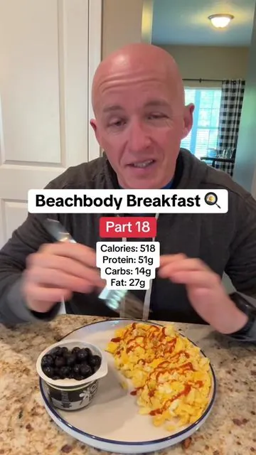 Beachbody breakfast. High protein low calorie breakfast great for building muscle and burning fat. #lean #ripped #shredded #diet #weightloss #macros #macrotracking #tiktokshopcreatorpicks #tiktokshopmothersday 