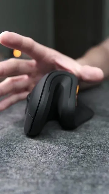 The mouse that finally saved my wrist.#mouse #verticalmouse #tech #protoarc #gamingmouse #gamingaccessories #tiktokshop #fyp 