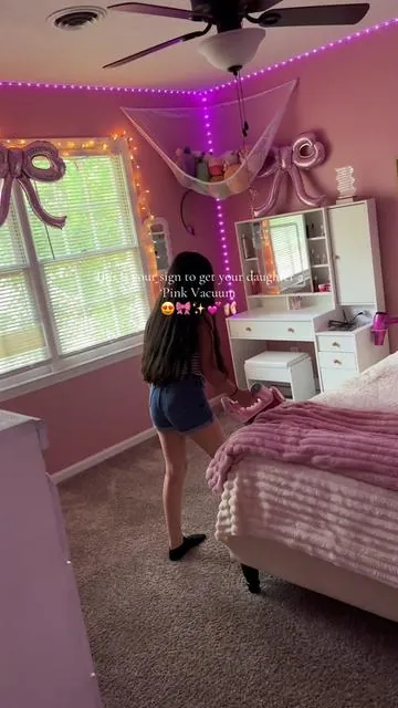 We love everything pink🎀✨💕 @Homeika US has different color options available #homeika #pink #homeikapinkvacuum #fypシ #memorialdaysale #shoptiktok #aesthetic #homeikavacuum #tiktokshopmemorialday #homeikapink 