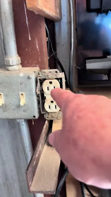 8 in 1 Electric Wire Stripper #electrician #electriciansoftiktok #remodel #remodeling #wire #sparky #electrical #electricalwork #construction #constructionlife #hvac #hvaclife #plug #plugs #lightswitch #wiring #diy #diyproject #toolsofthetrade #toolstoday #fyp #pliers 