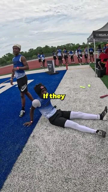 NO INSOLES is CRIMINAL 🫣 #football #nfl #sports #vktryinsoles #fyp 