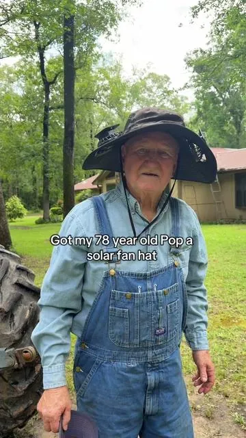 I think he likes his new solar fan hat 😆 #tiktokshopmemorialday #tiktokshopunboxing #tiktokshopcreatorpicks #SolarFanHat #CoolingGadget #SummerEssentials #SolarPowered #TikTokFinds #StayCool #ViralFinds #ShopNow #TikTokMadeMeBuyIt #HotWeatherHack #CoolDownGear #TikTokShopping #SummerMustHaves #GadgetLovers #HandsFreeCooling 