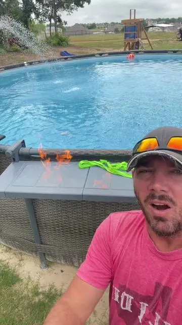 Now your guests can hangout by the pool! It’s a swim up table for your aboveground pool! #abovegroundpool #poolaccessories #poolside 