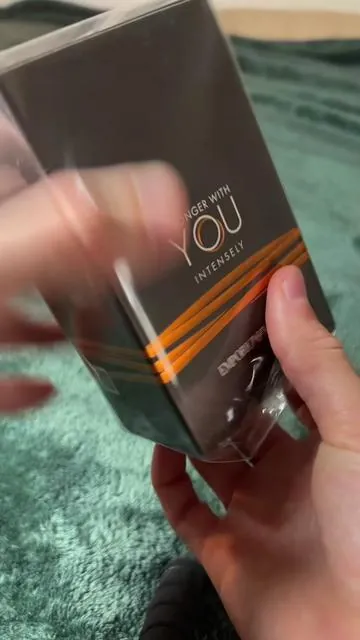 SWY Intensely on TT shop?? 😳 #cologne #perfume #fragrancetiktok #fragrance #colognes #colognetiktok #colognes #fragrances #tiktokmademebuyit #perfumetiktok #tiktokshop #perfume #perfumes 