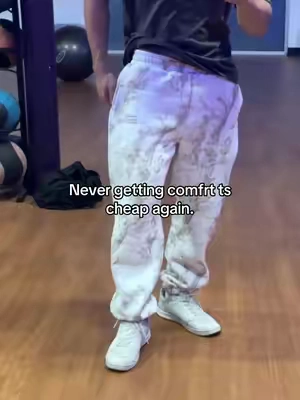 They comfy asf. I’m wearing size large at 5’10 175lbs #comfrt #sweats #camosweats #sweatpants #joggers 